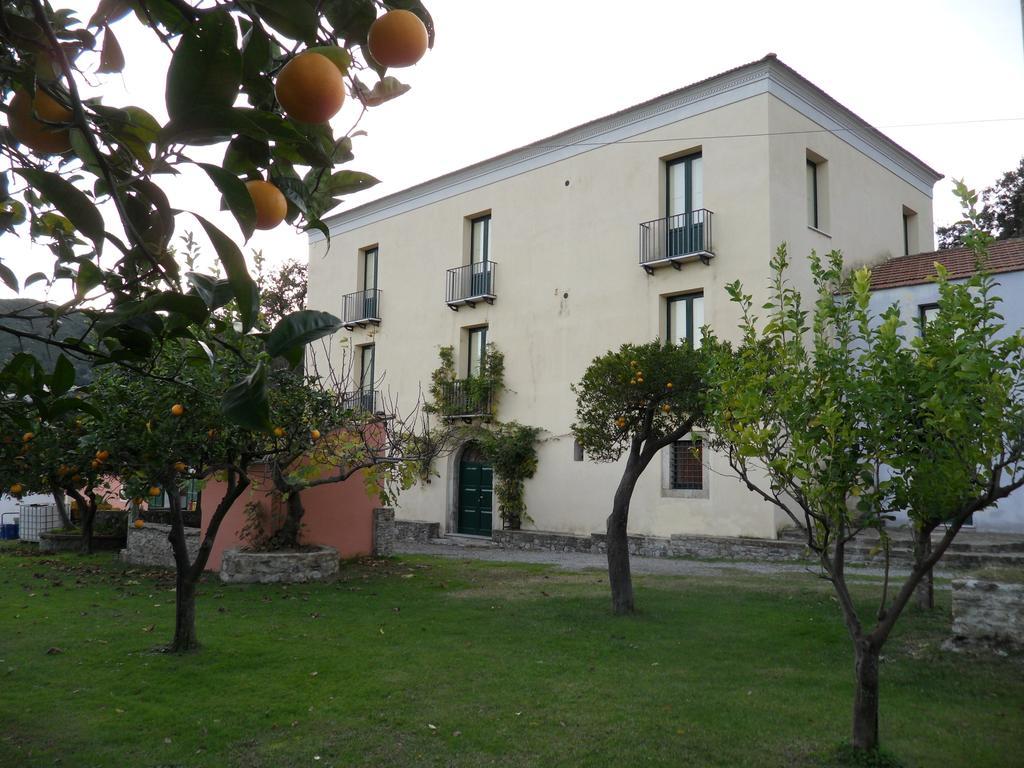 Barone Gr Macri Agriturismo Modi Джераче Екстериор снимка