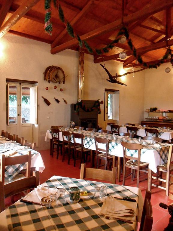 Barone Gr Macri Agriturismo Modi Джераче Екстериор снимка